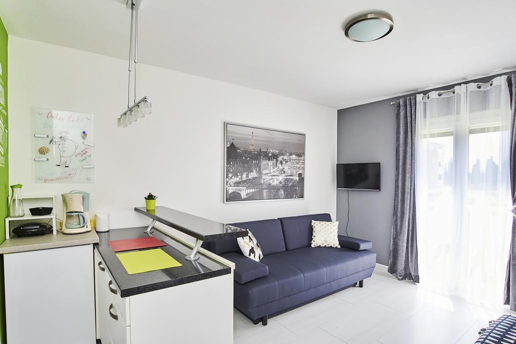 Studio Apartment Vanda Umag Exterior photo